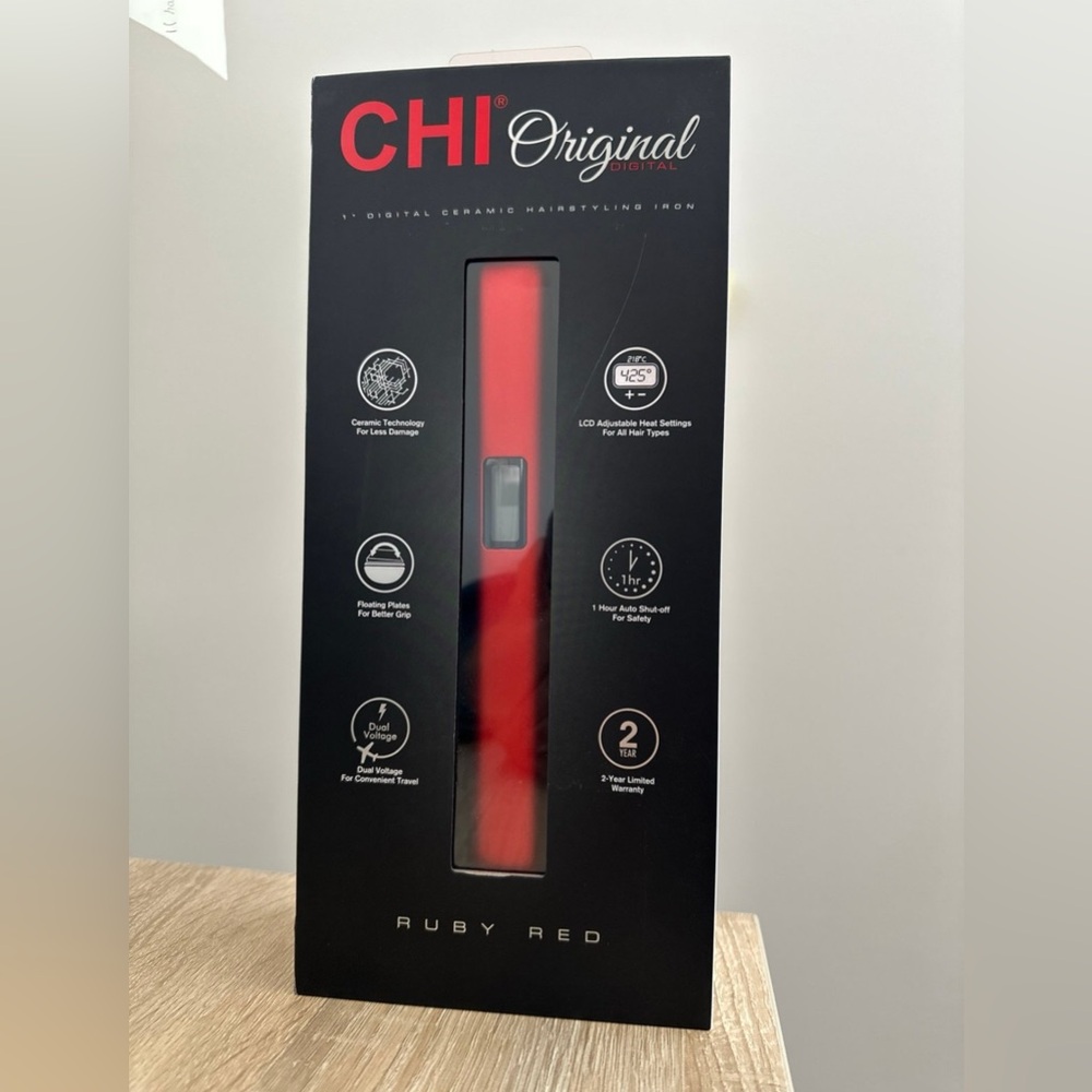 CHI New CHI Original Digital Ceramic Hairstyling Iron 1"